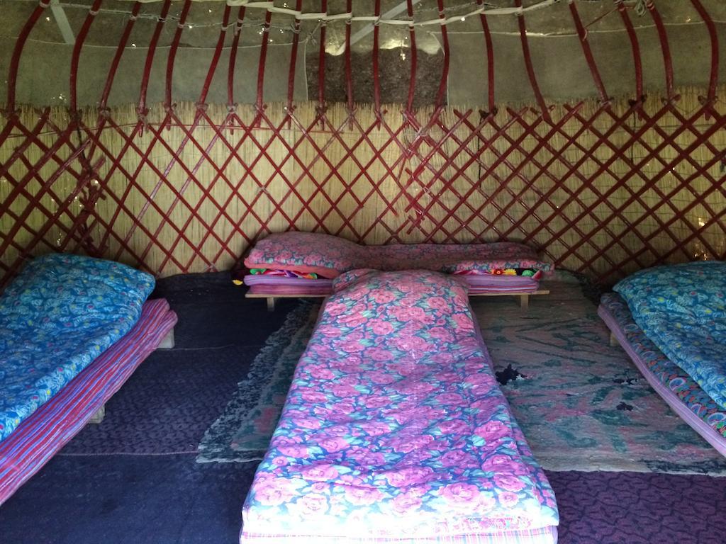 Arista Yurt Camp Hotel คาราโคล ภายนอก รูปภาพ